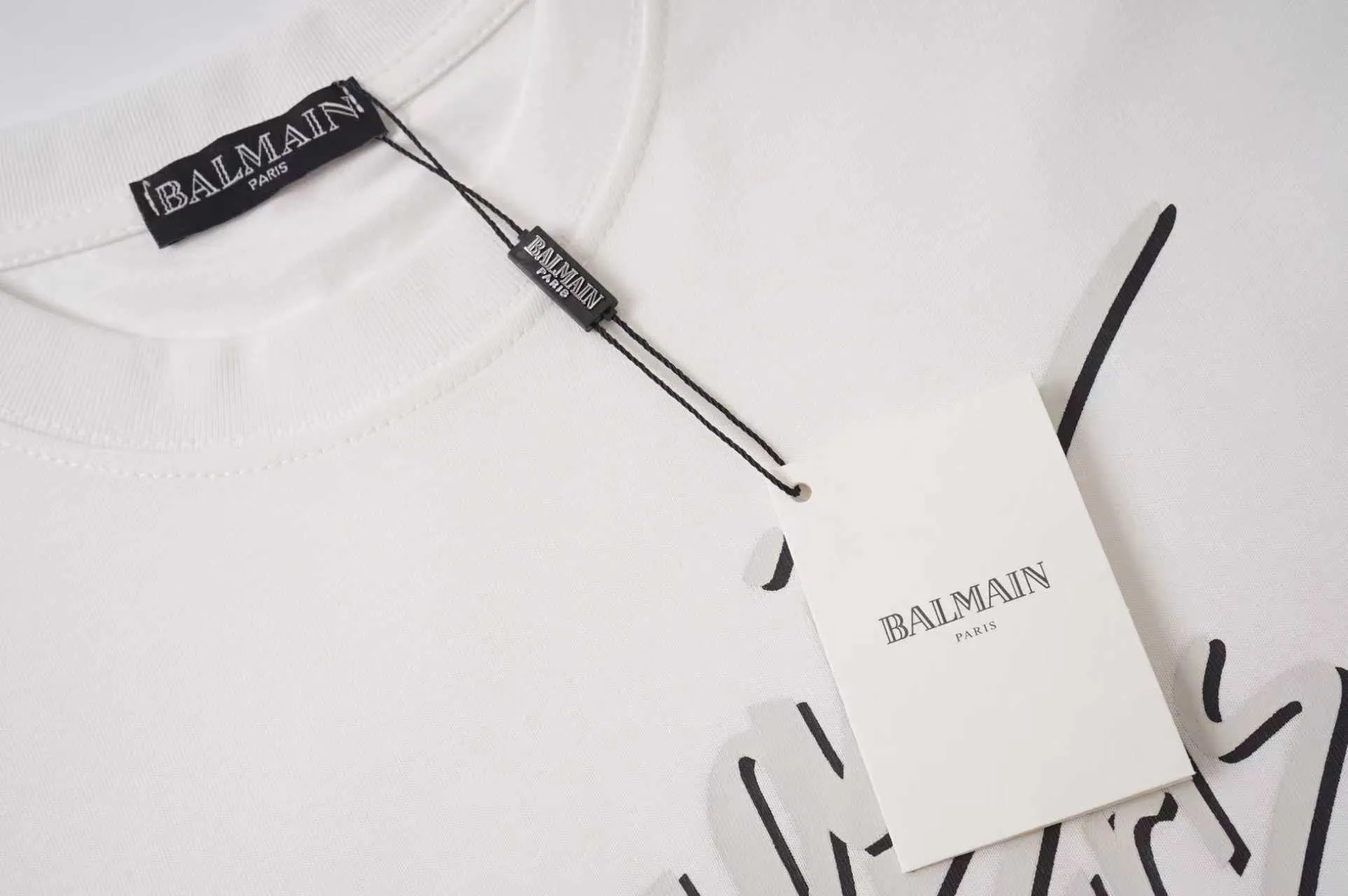 P90《𝙉𝙚𝙬♈️ BALMAIN》🏖 25 New Arrival logo T ， 260 32 ， 。 : Black White Size:S M L XL 2XL